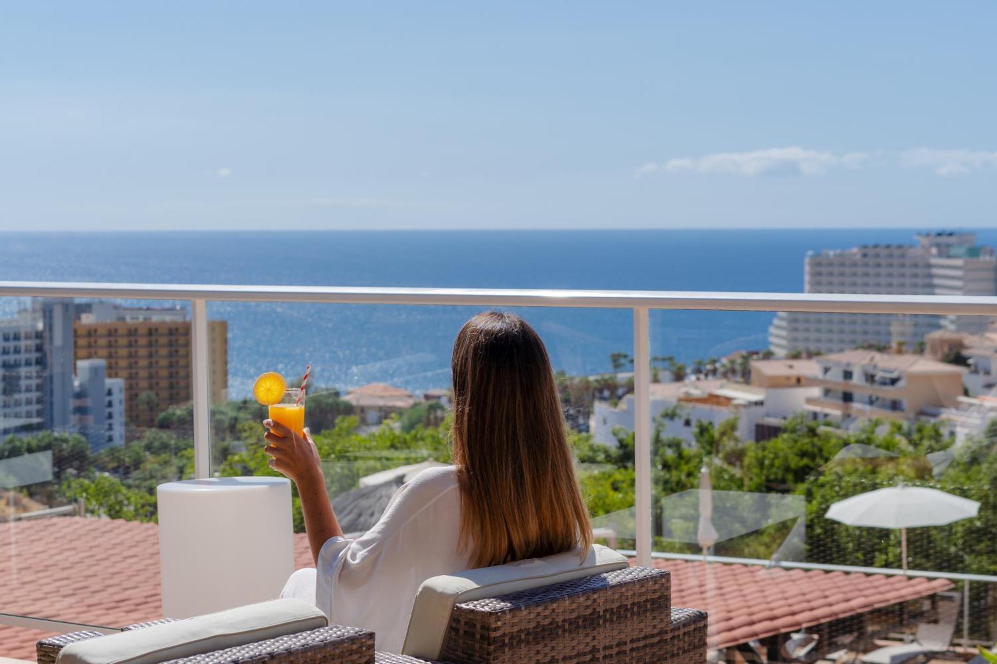 Wyndham Residences Costa Adeje ภายนอก รูปภาพ
