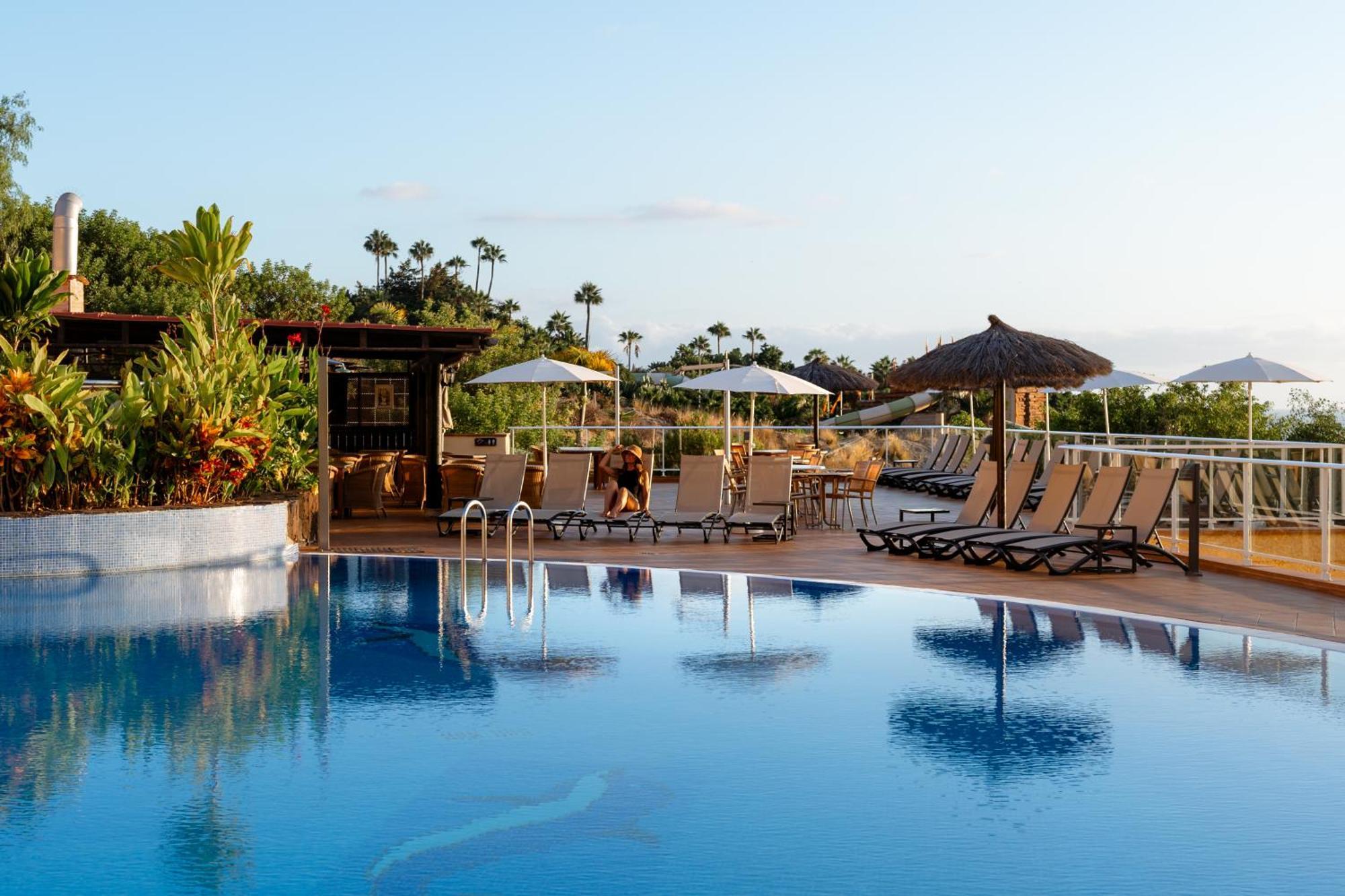 Wyndham Residences Costa Adeje ภายนอก รูปภาพ